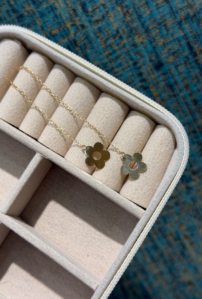 گوشواره بخیه ای گل